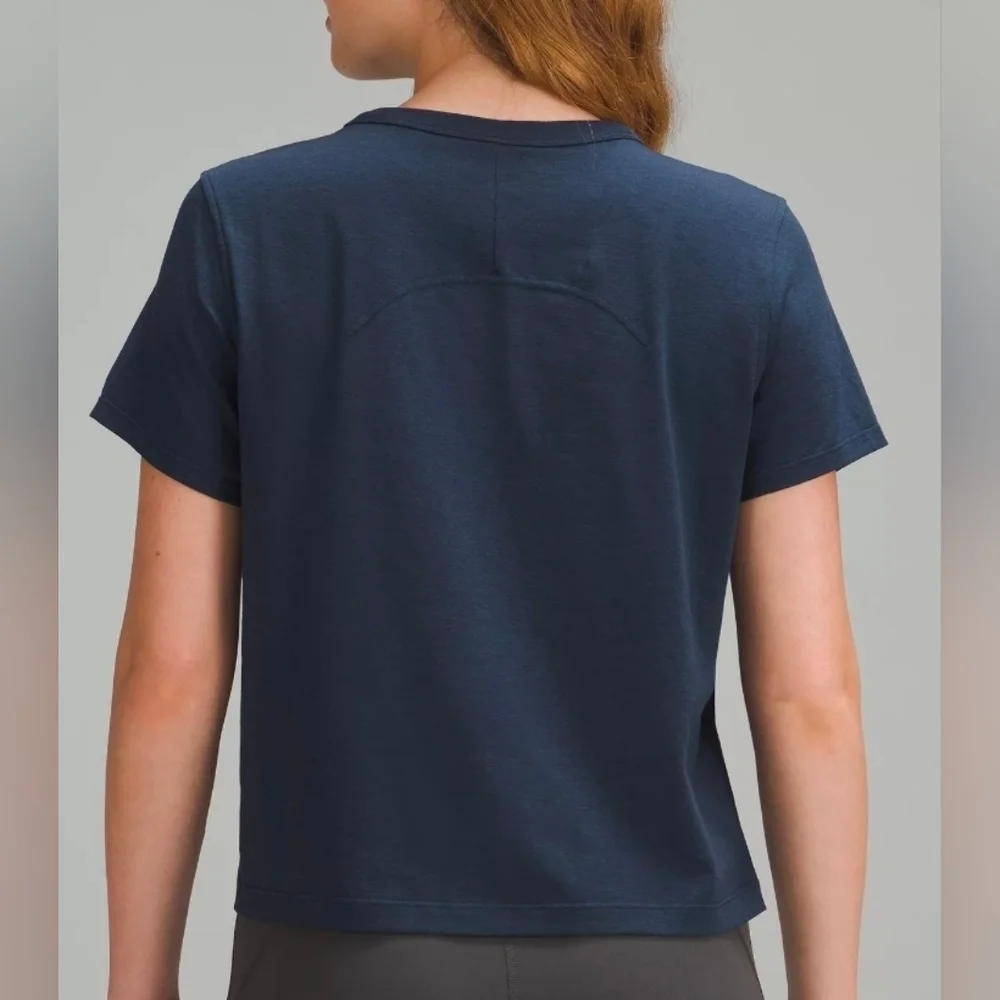 Lululemon Classic-Fit Cotton-Blend T-Shirt - Picture 9 of 10